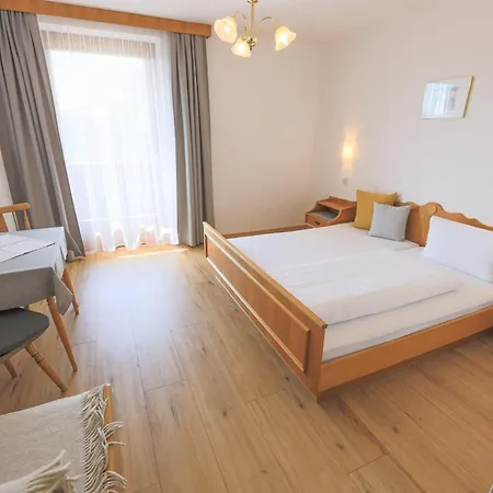 Konukevi Gastehaus Lechnerhof Obertilliach